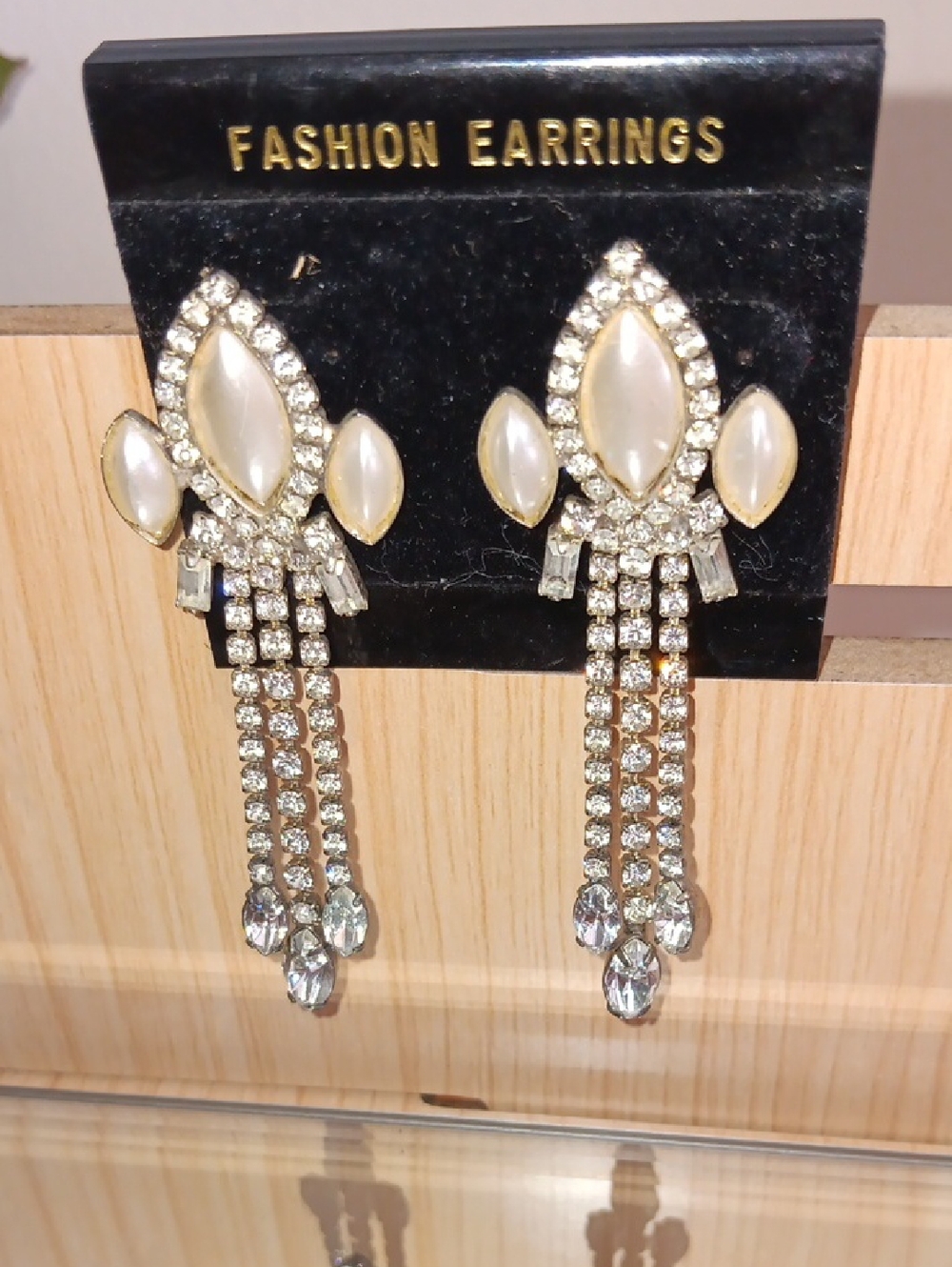 Fashion Earrings Rhinestone and Beaded Drop Earrings New